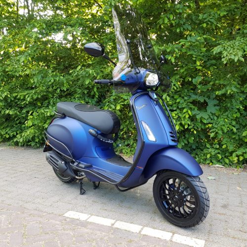 Vespa Sprint Matt Blue Special