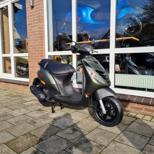 Zip SP Verde ( Mat groen )- De Scooters Arnhem Elden