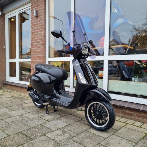 Vespa Sprint Euro5 Black-Black